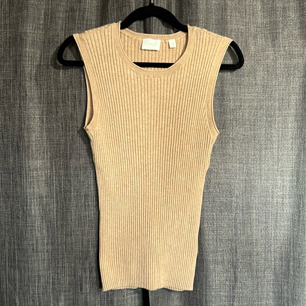 Cyrus tan ribbed sweater tank top size medium slim fit